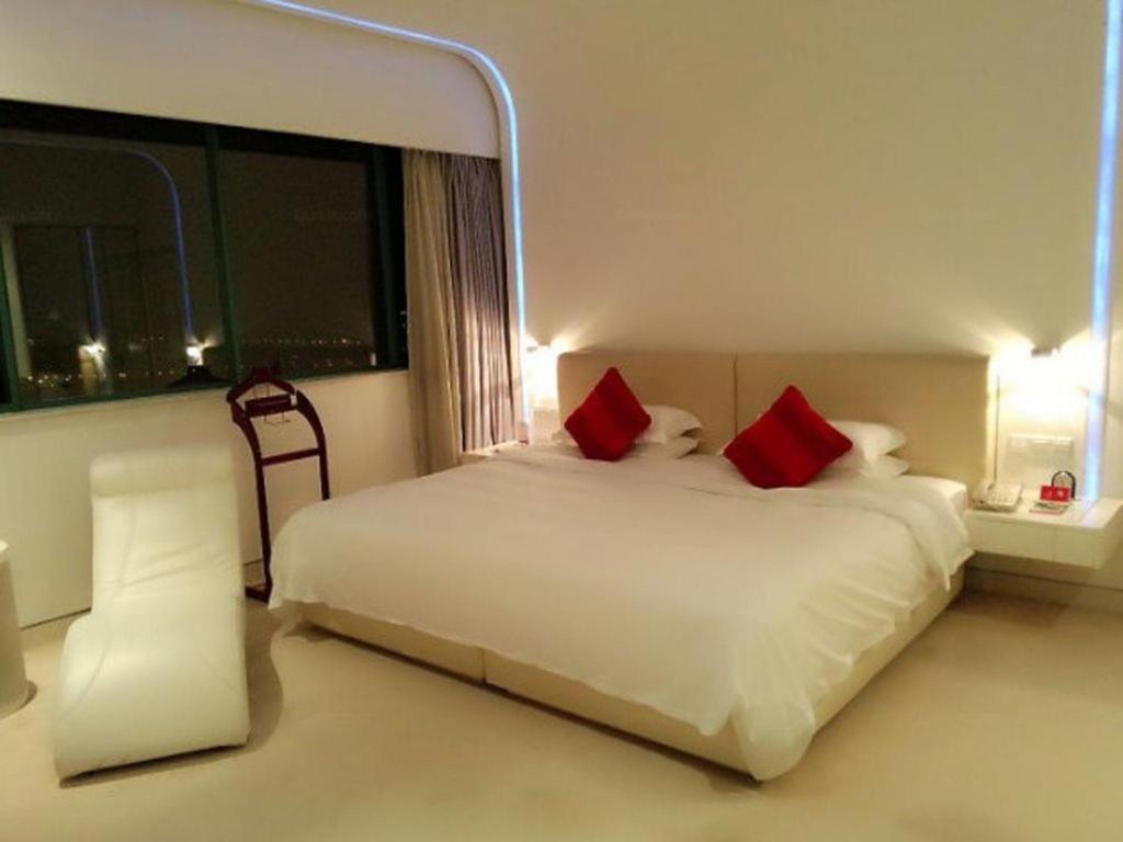 Ramada Plaza By Wyndham Hangzhou Riverside Exterior foto